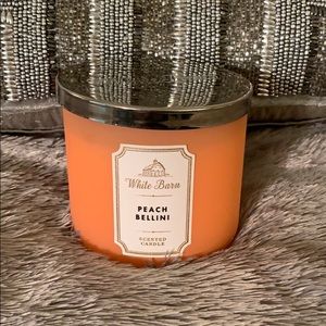 Bath and body works/ White Barn Peach Bellini